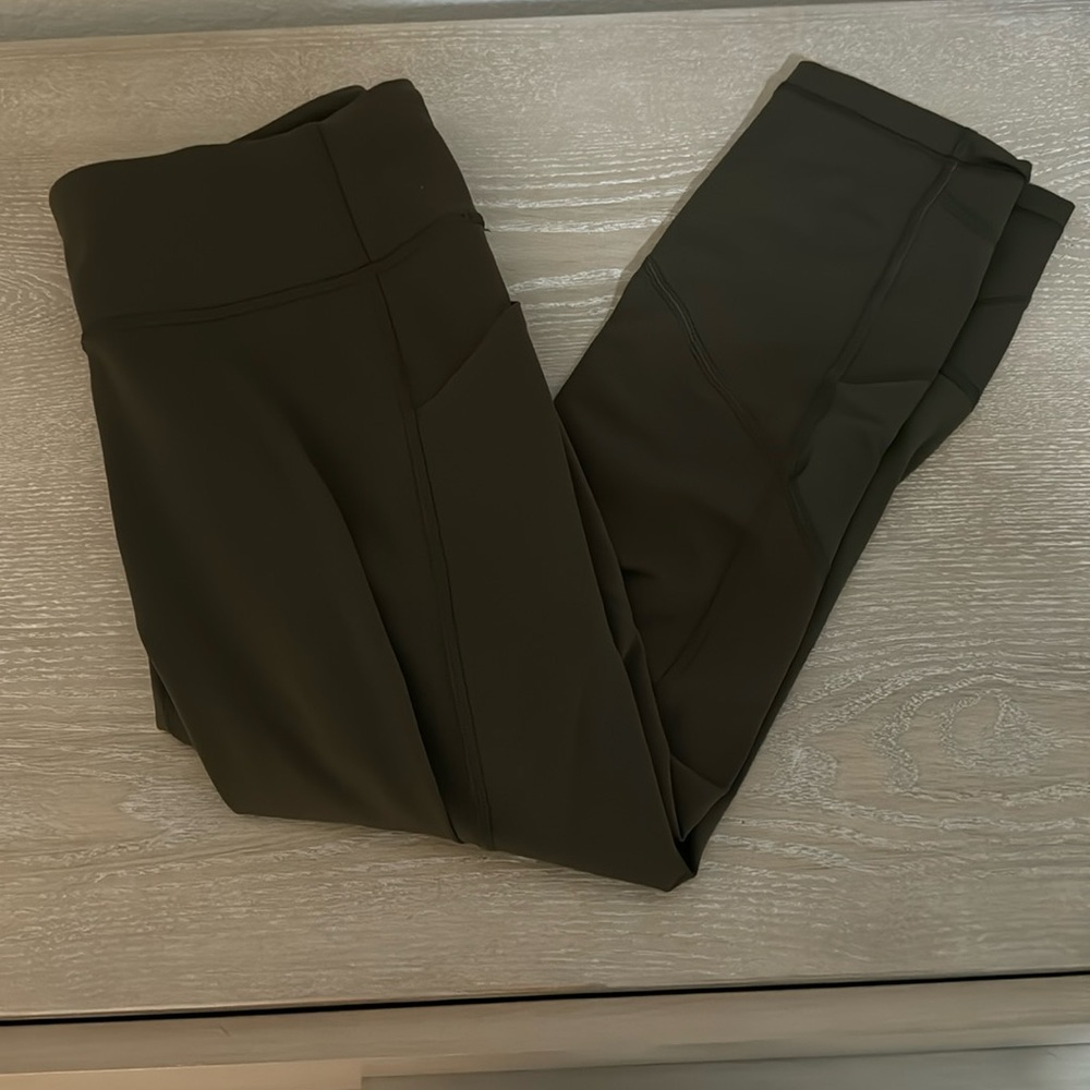 Size 6 Lululemon leggings